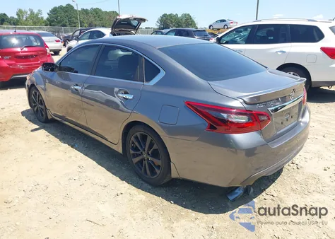 2017 Nissan Altima 2.5 Sr из США, поврежденный, VIN 1N4AL3AP2HC125803